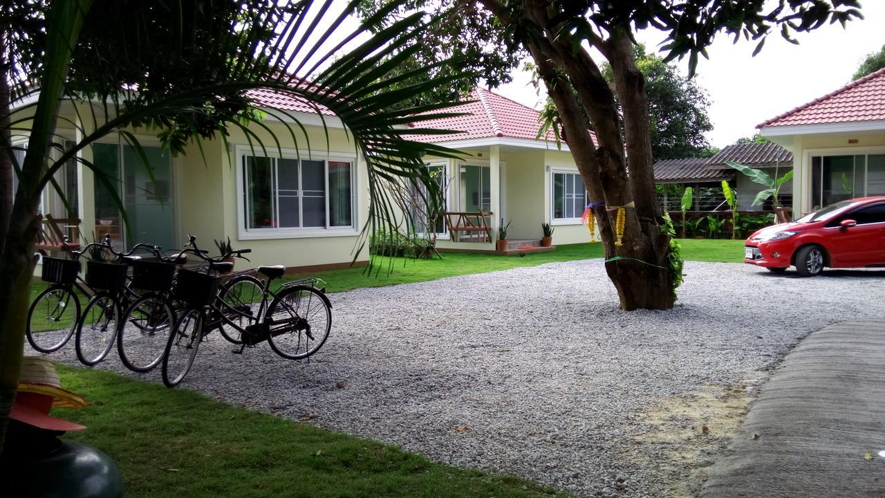 Pat'S Hideaway Bungalows ระยอง ภายนอก รูปภาพ